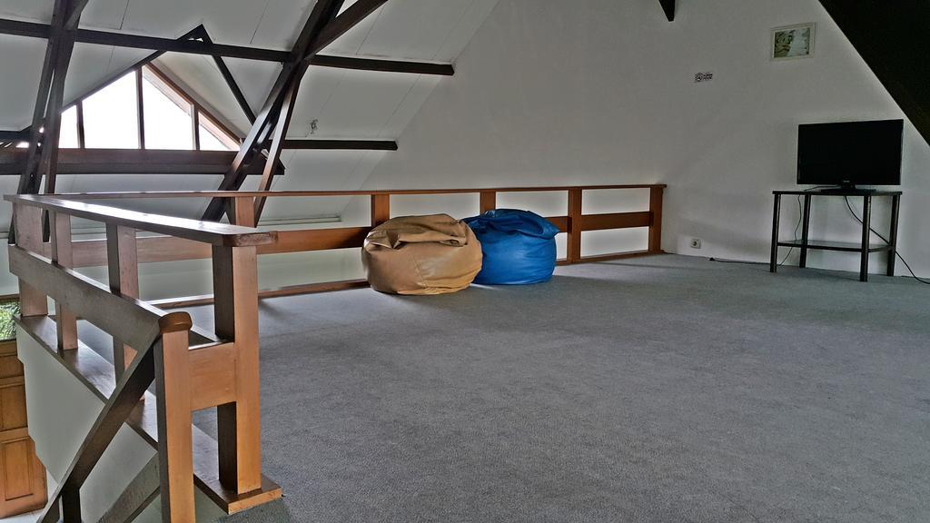 Vila Bunga Merah Gelatik Lembang Extérieur photo