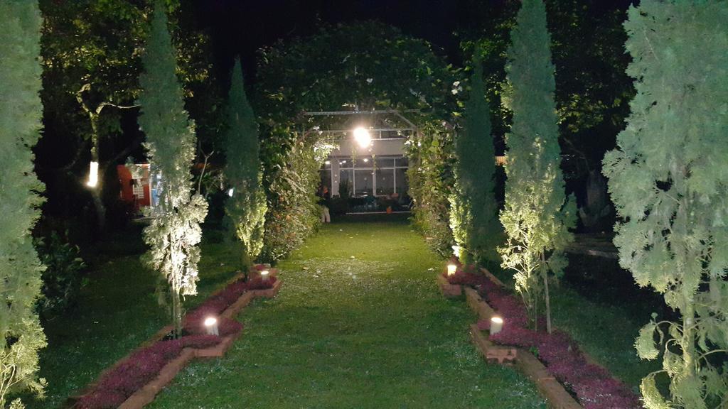 Vila Bunga Merah Gelatik Lembang Extérieur photo