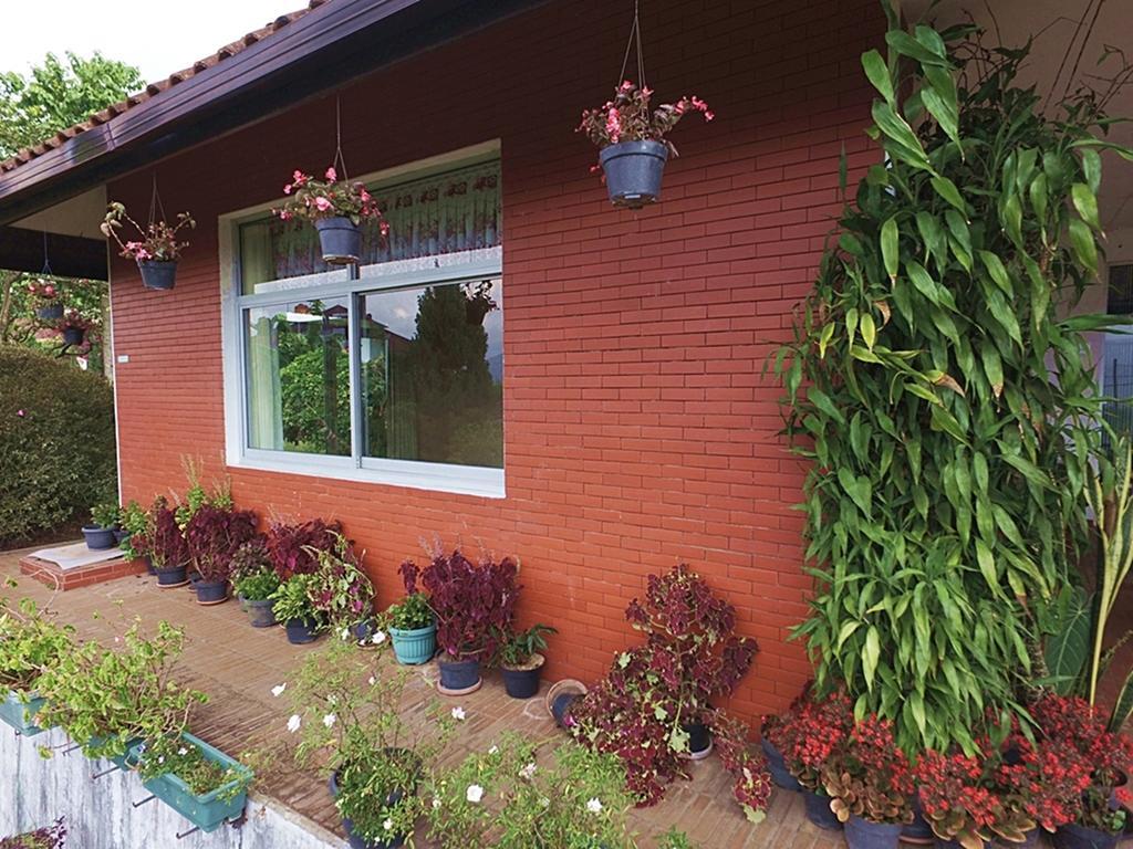 Vila Bunga Merah Gelatik Lembang Extérieur photo