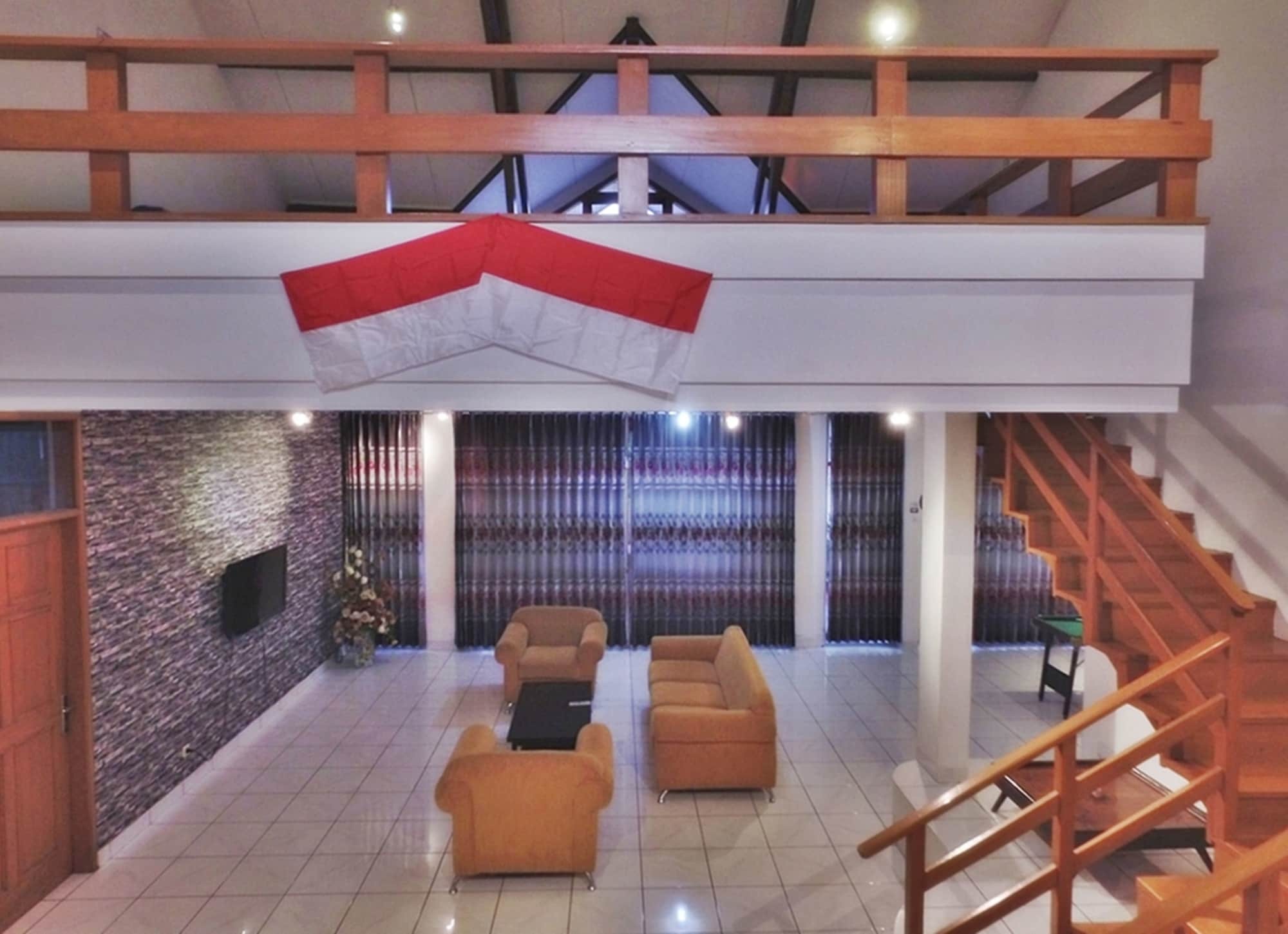Vila Bunga Merah Gelatik Lembang Extérieur photo