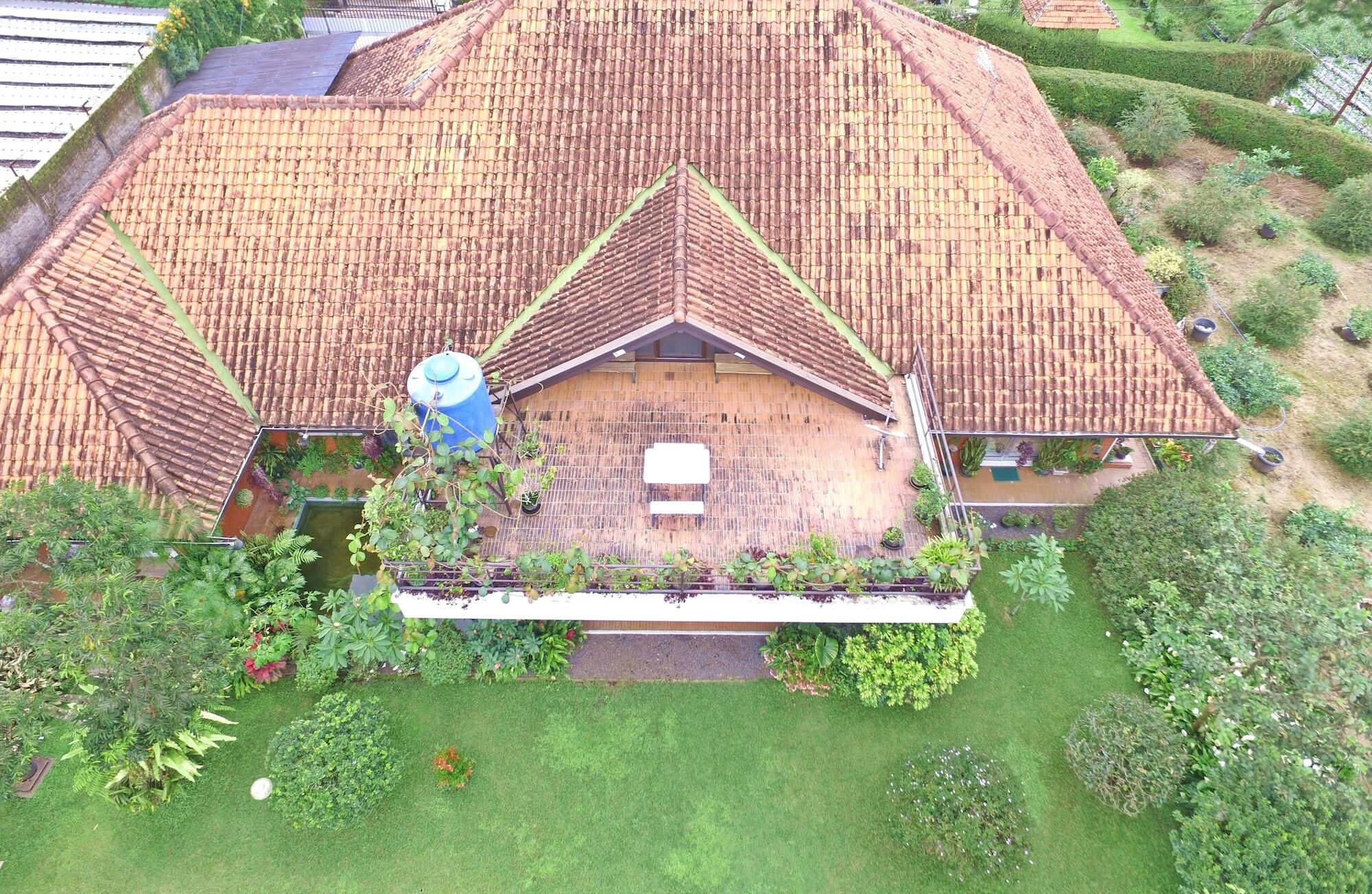 Vila Bunga Merah Gelatik Lembang Extérieur photo