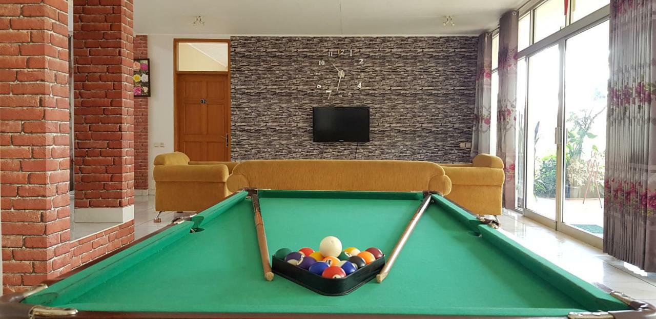 Vila Bunga Merah Gelatik Lembang Extérieur photo